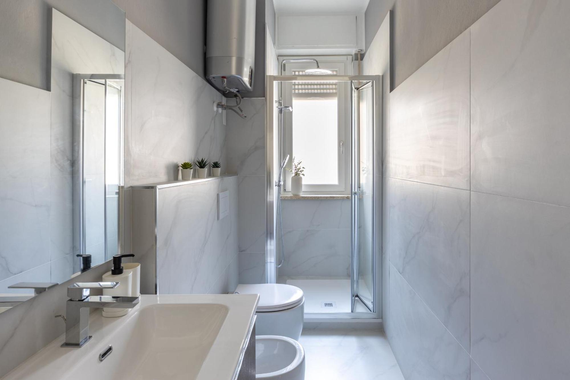 8 Min Dalla Metro Casa Elegante Con Netflix E Wifi Appartamento Milano